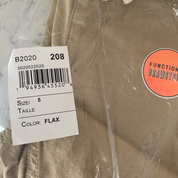 3pair brand new in packaging 5t khaki boys shorts, elastic waist with drawstring - Picture 3 of 3
